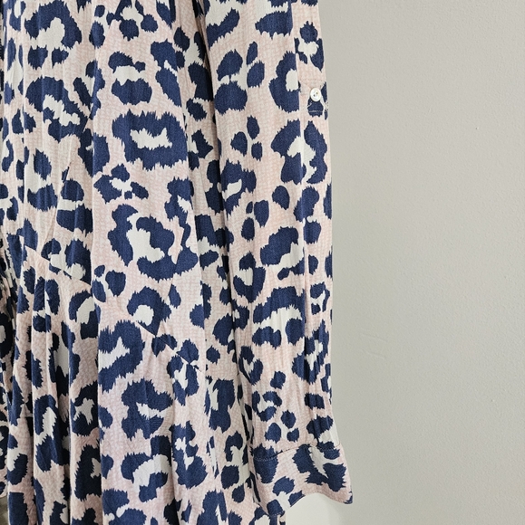 Entro Womens Button-Up Tunic Top NWOT Adjustable Sleeve Lightweight Pink Blue L - Picture 5 of 14